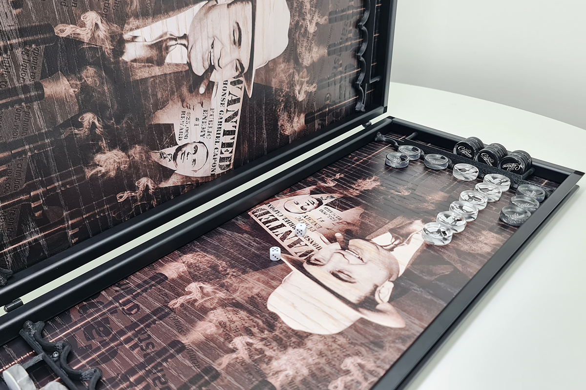 Exclusive: "Al Capone Edition" – oak veneer backgammon game