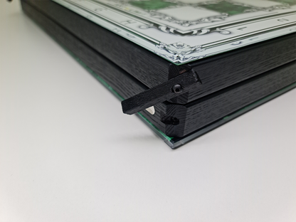 Exklusives Schach: „Imperial Jade“ – Grünes und transparentes Hartglas, 50×50 cm